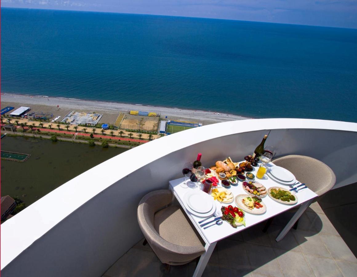 Apartments In Alliance Батумі Екстер'єр фото