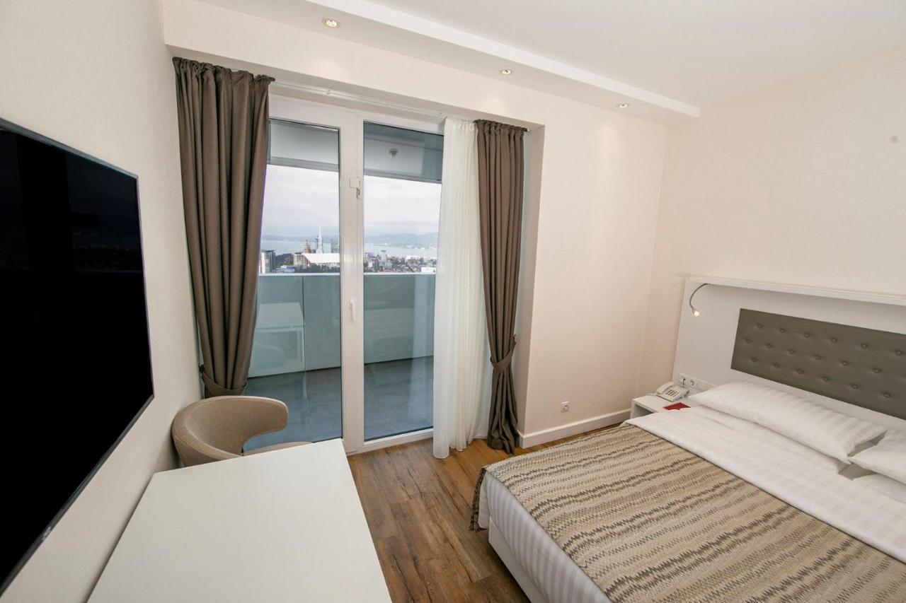 Apartments In Alliance Батумі Екстер'єр фото