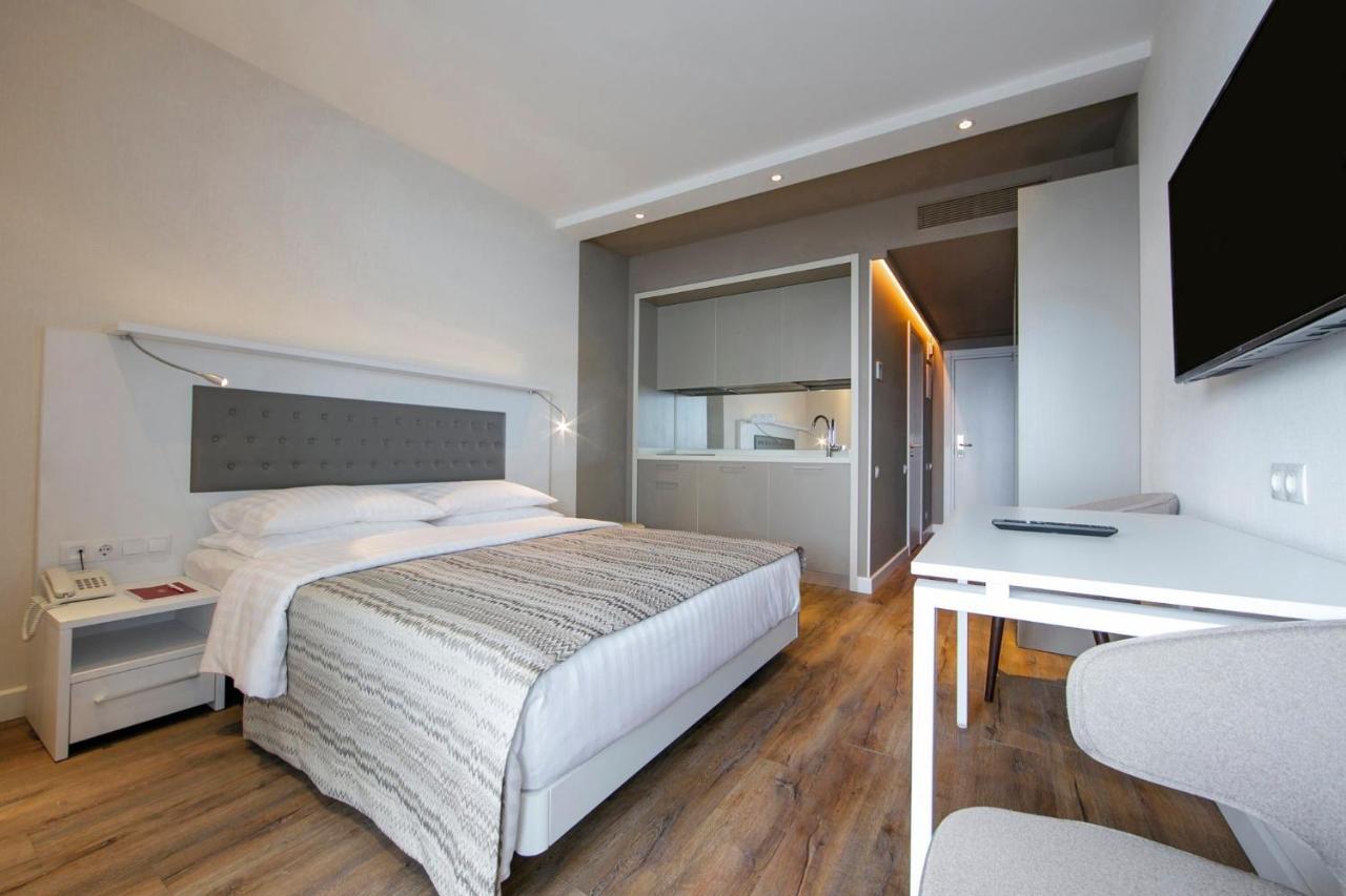 Apartments In Alliance Батумі Екстер'єр фото