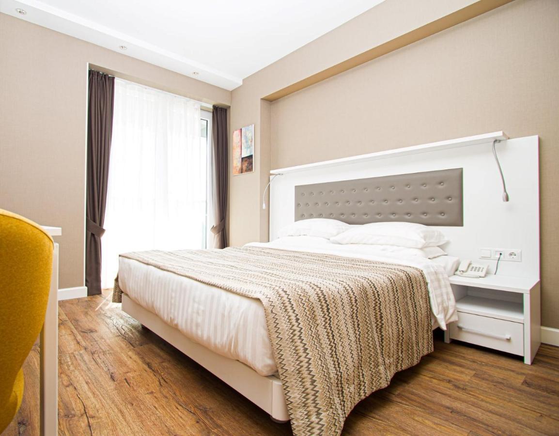 Apartments In Alliance Батумі Екстер'єр фото